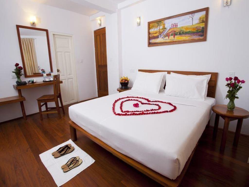 New Wave 1 Guesthouse Баган Экстерьер фото